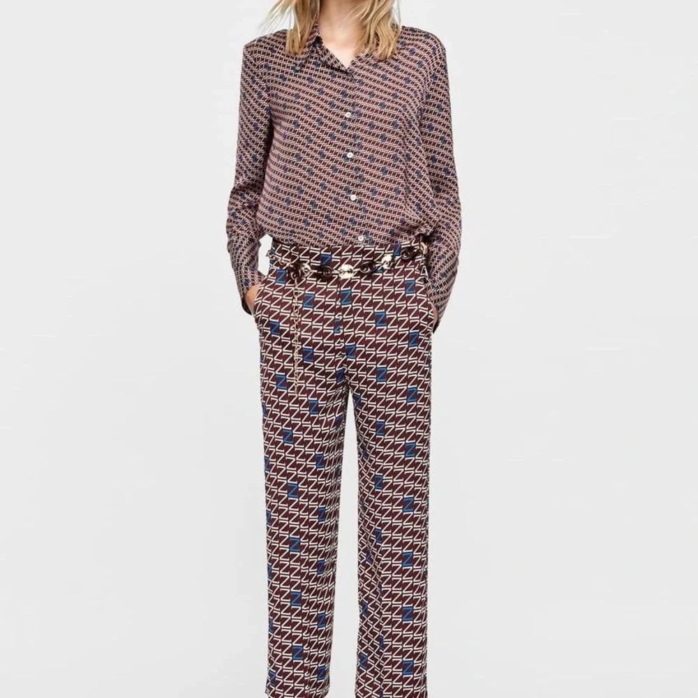 NWT ZARA All Over Z Logo Cropped Pants size L